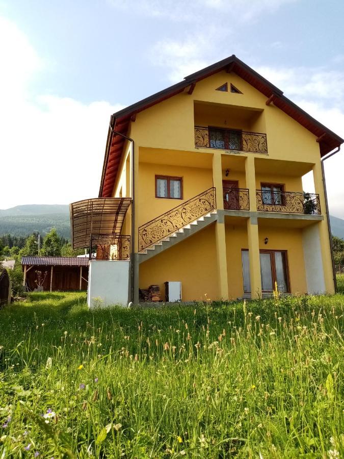 Casa Dana Hotel Borsa  Exterior photo